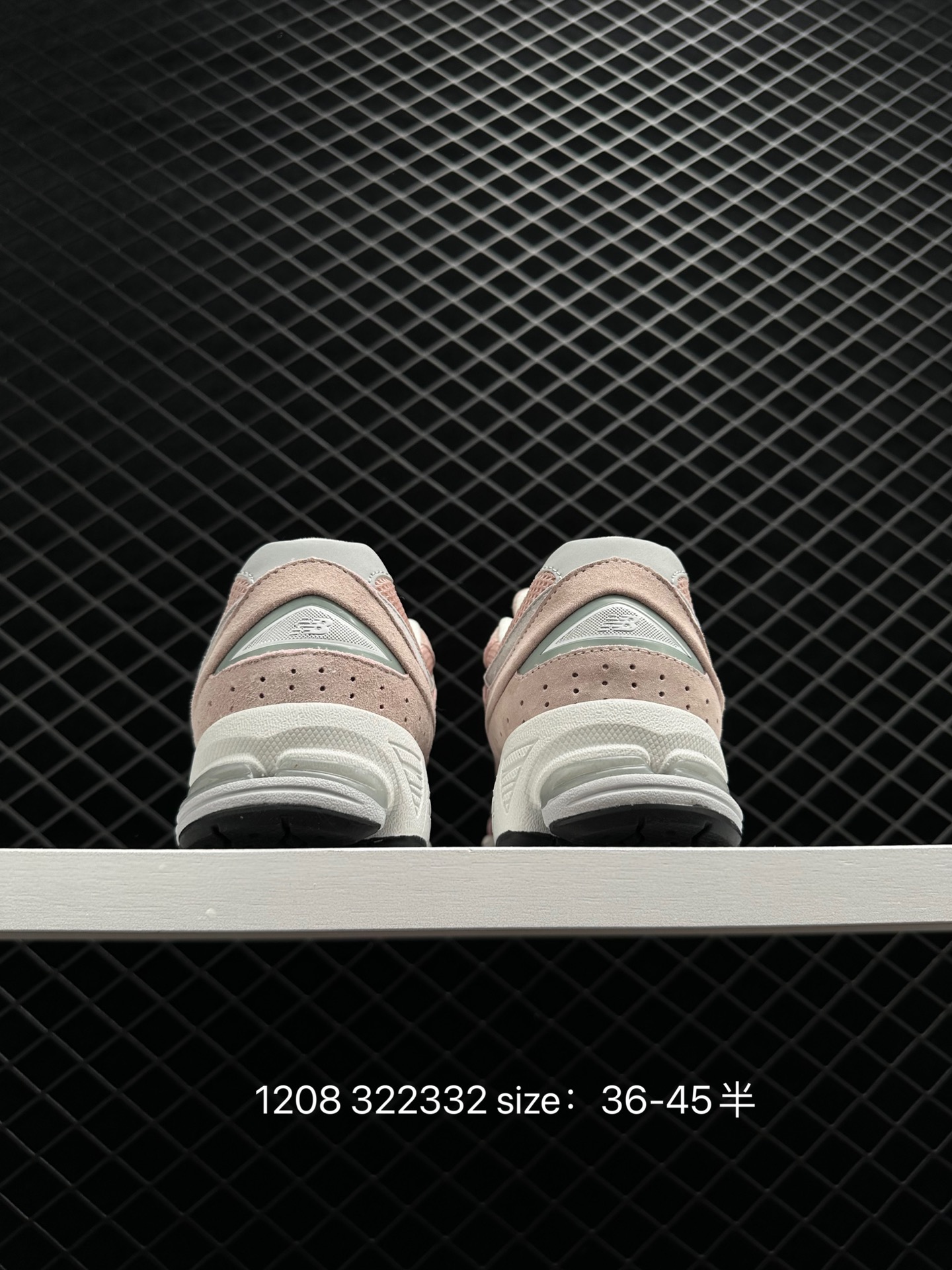 New Balance  ML2002RBA